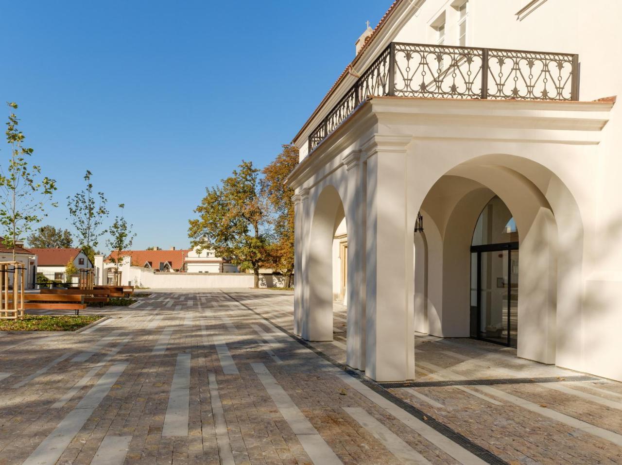 Chateau Clara Futura Dolni Brezany Exterior foto