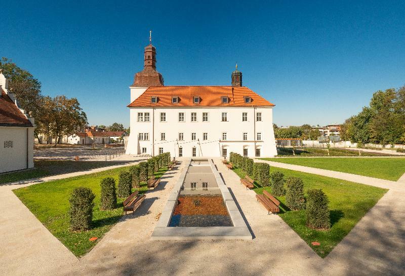 Chateau Clara Futura Dolni Brezany Exterior foto